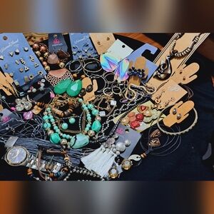 1.6 Lbs New Jewlery Lot